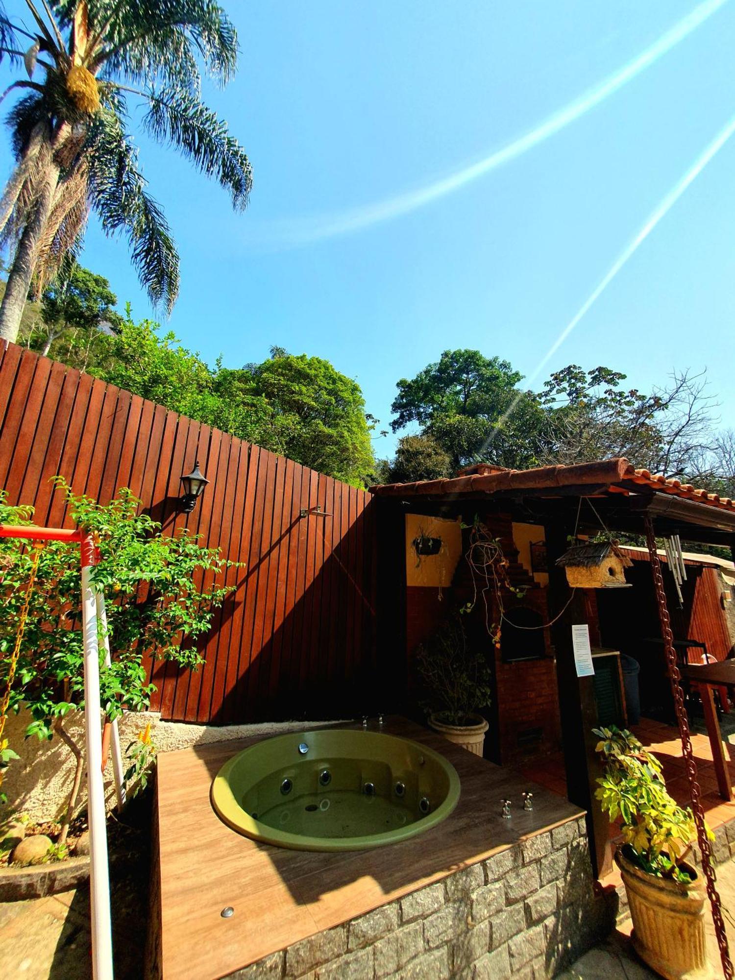 Aconchego De Itaipava - Casa De 3 Quartos, Equipada, Area Kids, Jacuzzi, Pet Friendly, Churrasqueira, Em Meio A Natureza E Proximo Ao Centro Do Bairro Petrópolis Dış mekan fotoğraf